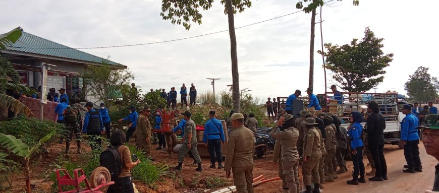 Kebun dan Rumah Warga Tanjung Banon Digusur Paksa Tim Terpadu Di Batam