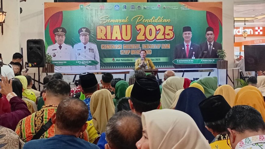 Meriahkan HUT Riau dan HUT RI Disdik Riau Taja Semarak Pendidikan Riau 2025
