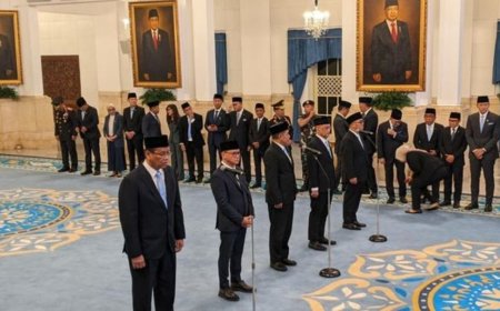 Presiden Umumkan Reshuffle Kabinet, Sejumlah Menteri Diganti, Mulai Sri Mulyani Hingga Budi Gunawan