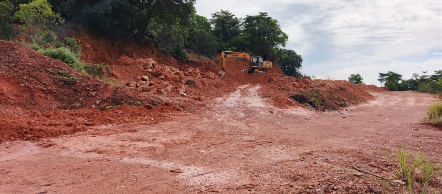 Diduga Ilegal, Aktivitas Cut and Fill di Kawasan Punggur Berlangsung di Bawah Kendali Oknum Aparat