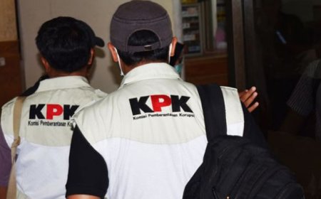 Pengembangan OTT, KPK Geledah Rumah Dinas PLT Gubernur Riau SF Haryanto