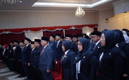 Mutasi Pejabat Pemprov Riau Diterpa Isu Nepotisme,  Seret Komitmen Plt Gubernur Riau SF Hariyanto